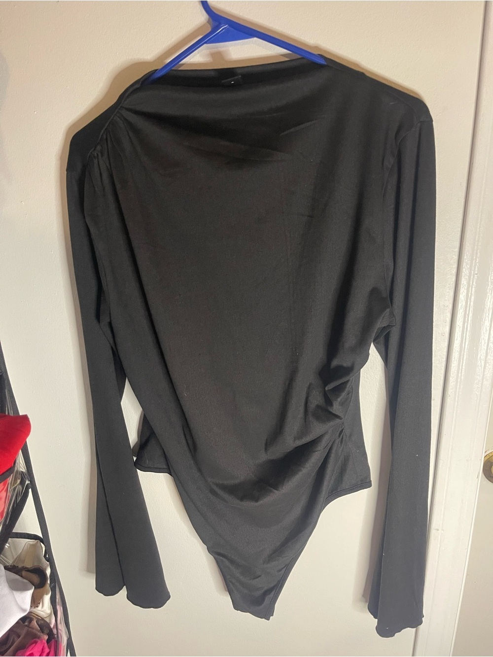 SHEIN Black Long-Sleeve Fitted Bodysuit